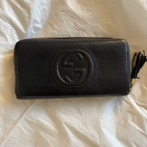 Gucci Black Leather Zip-Around Wallet with Tassel